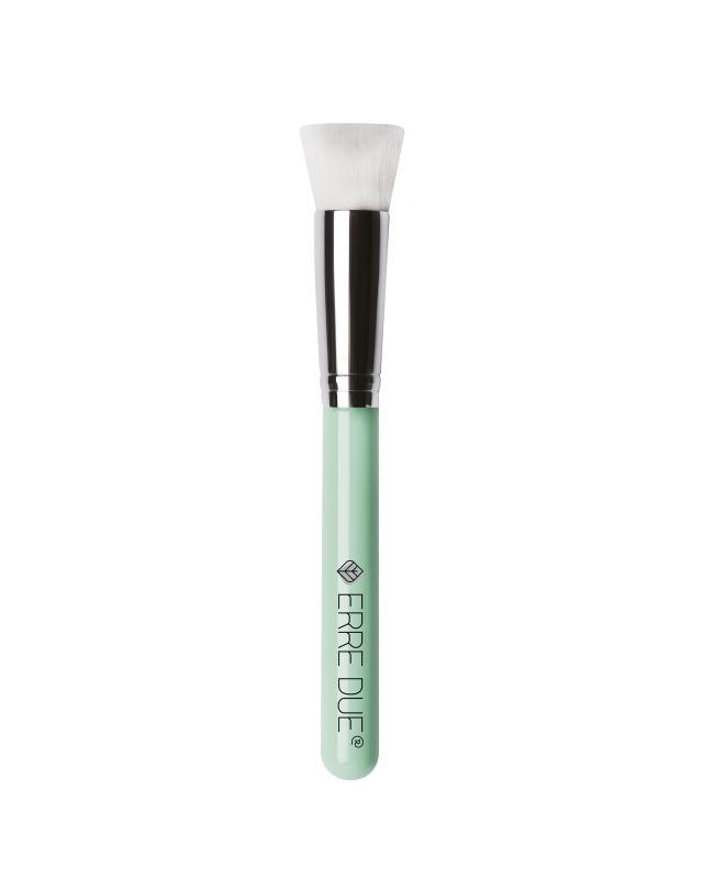 Angled Foundation Brush